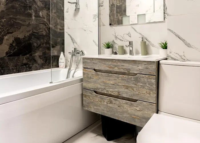 Tan De Lux Năvodari