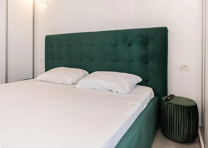 Tan De Lux Năvodari